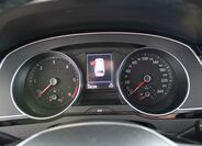 Volkswagen Passat 10