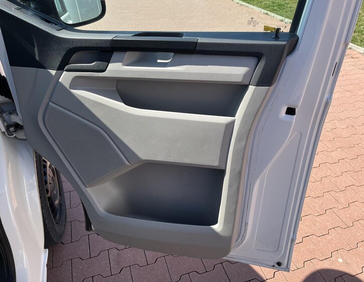 Volkswagen Transporter Kombi 2,0 l 110 kw