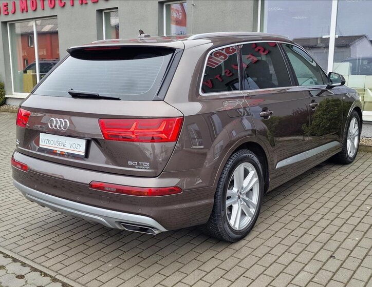 Audi Q7 SUV / Terénní 3,0 l 210 kw