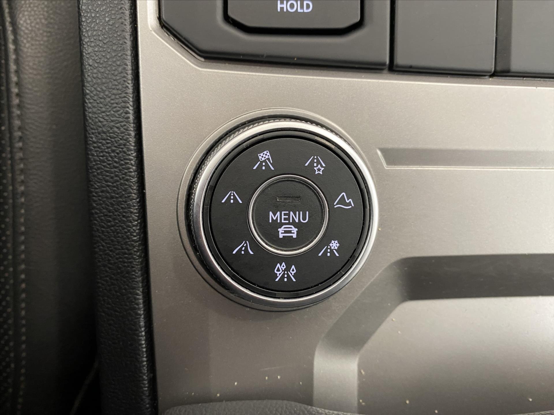 Volkswagen Touareg SUV / Terénní 3,0 l 170 kw