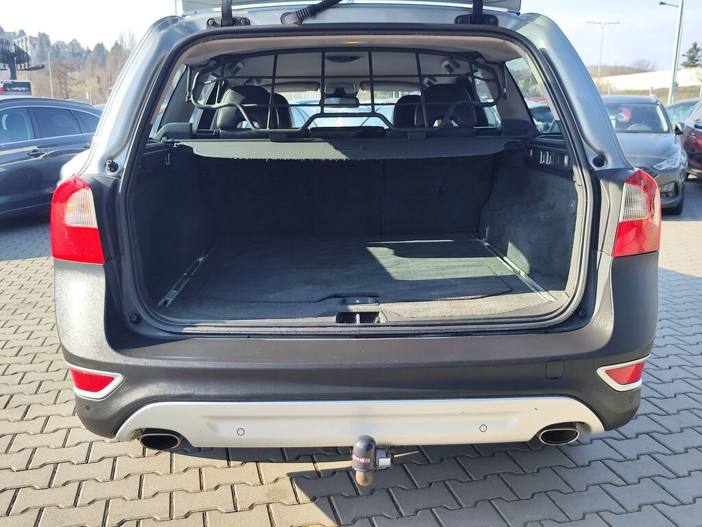 Volvo XC70 Kombi 2,4 l 151 kw