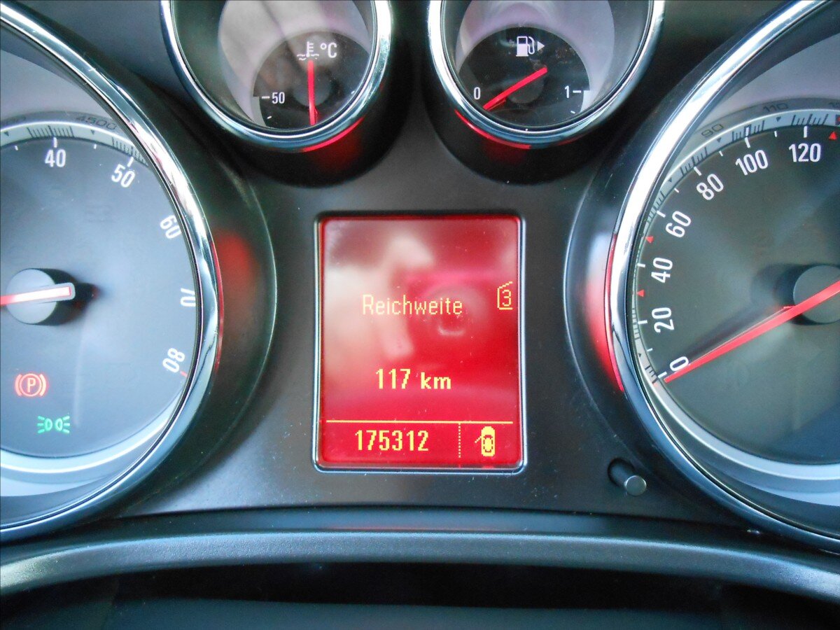 Opel Insignia Kombi 1,6 l 85 kw