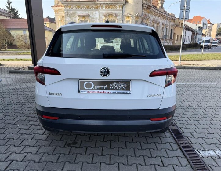 Škoda Karoq SUV / Terénní 1,5 l 110 kw