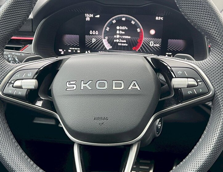 Škoda Scala Hatchback 1,0 l 85 kw