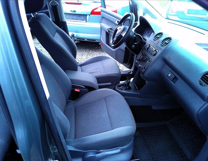 Volkswagen Caddy Kombi 1,6 l 75 kw