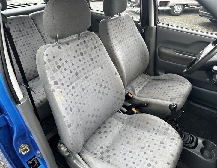 Opel Agila Hatchback 973,0 43 kw