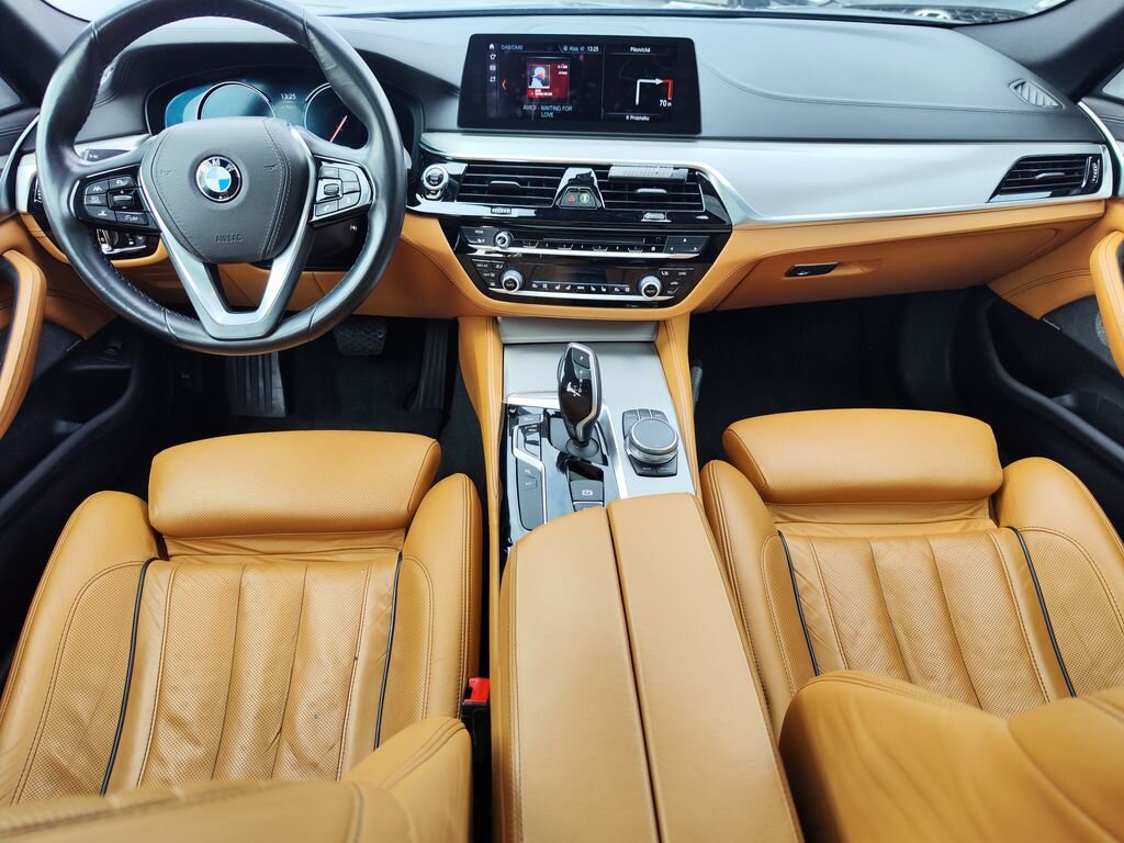 BMW Řada 5 Sedan / Limuzína 3,0 l 235 kw