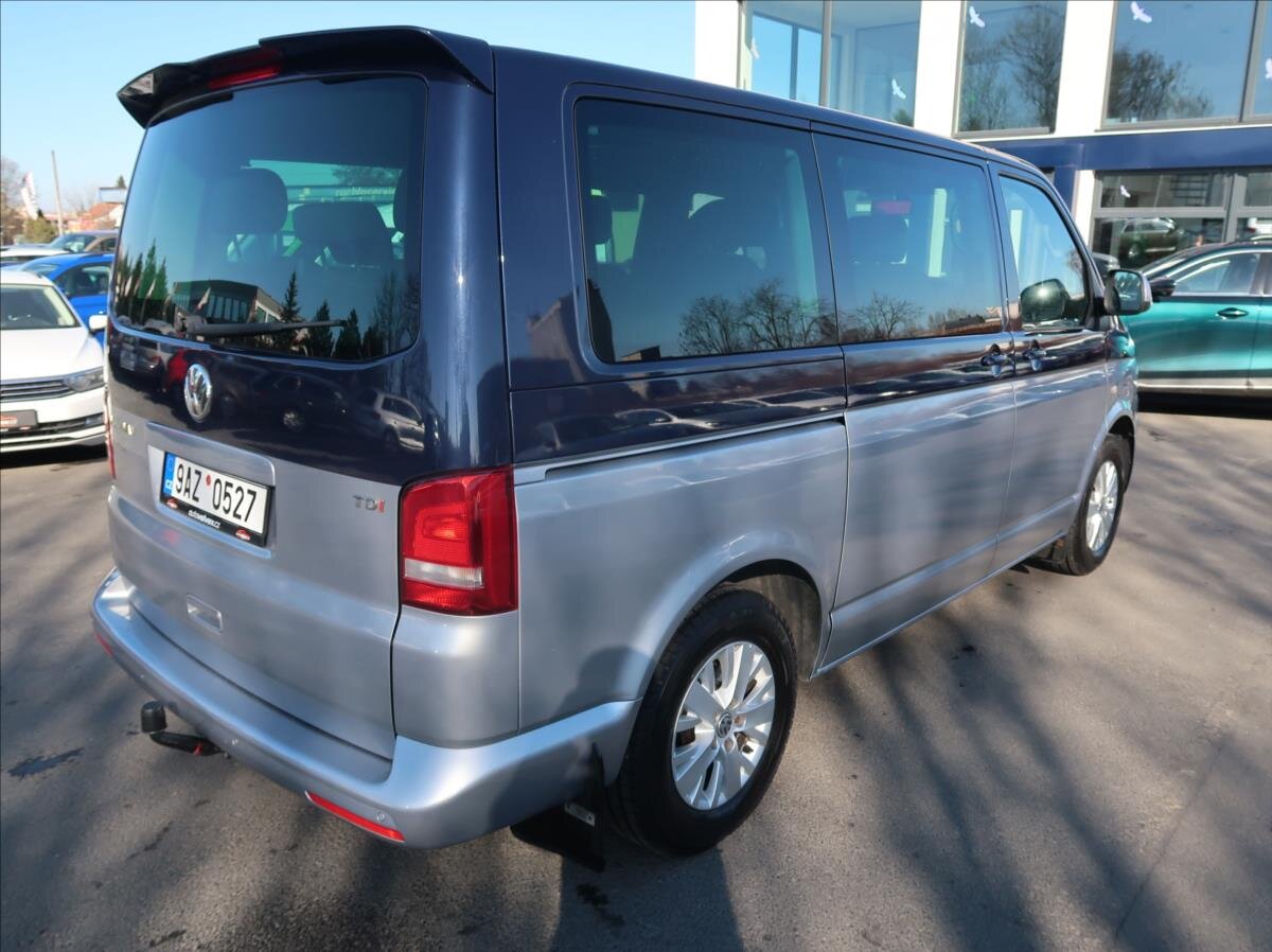 Volkswagen Multivan MPV 2,0 l 103 kw