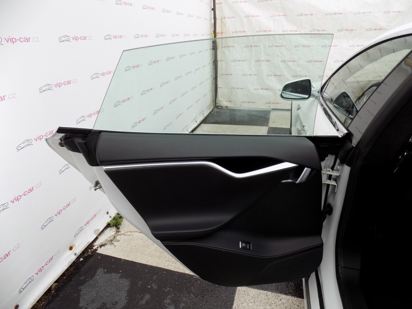 Tesla Model S Sedan / Limuzína 1,0 576 kw