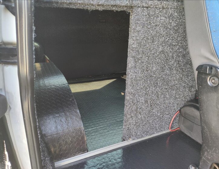 Volkswagen Transporter Kombi 2,5 l 75 kw