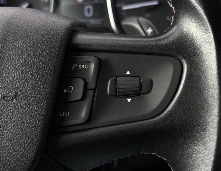 Peugeot Traveller 33