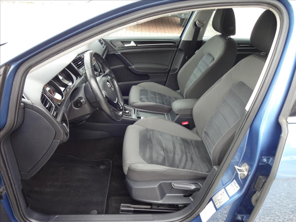 Volkswagen Golf Kombi 1,6 l 77 kw