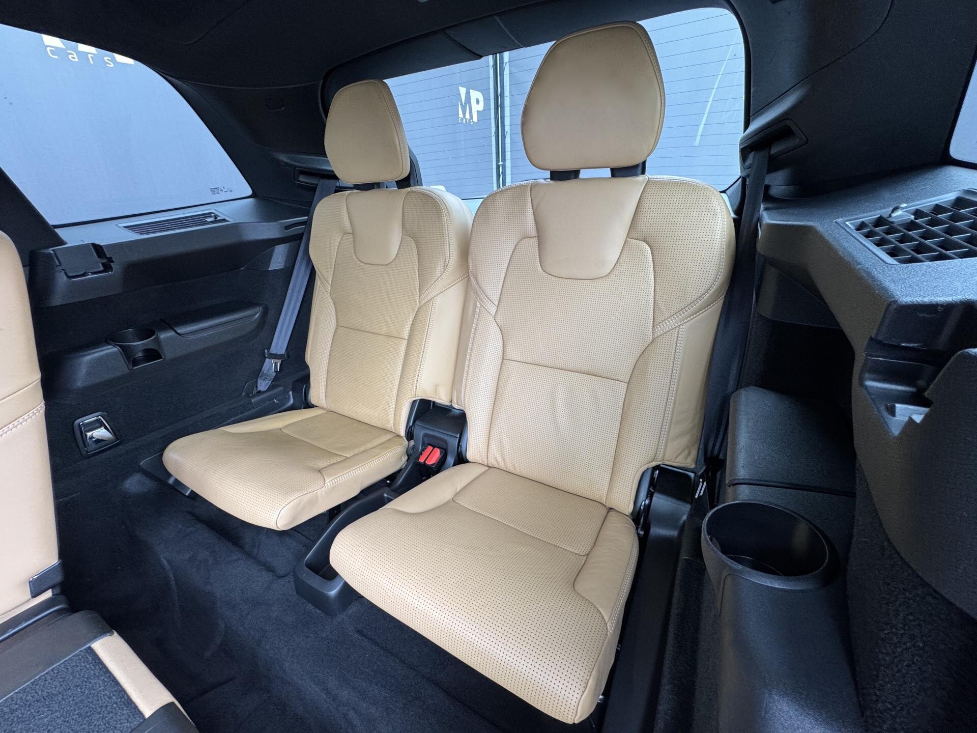 Volvo XC90 SUV / Terénní 2,0 l 173 kw