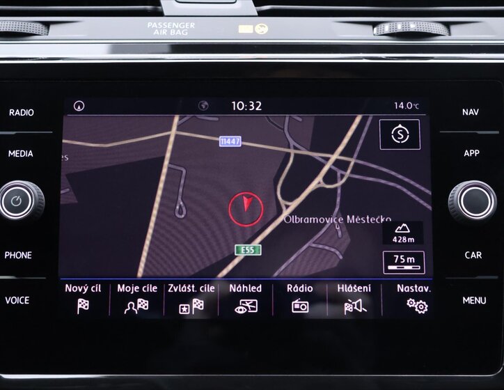 Volkswagen Touran 24