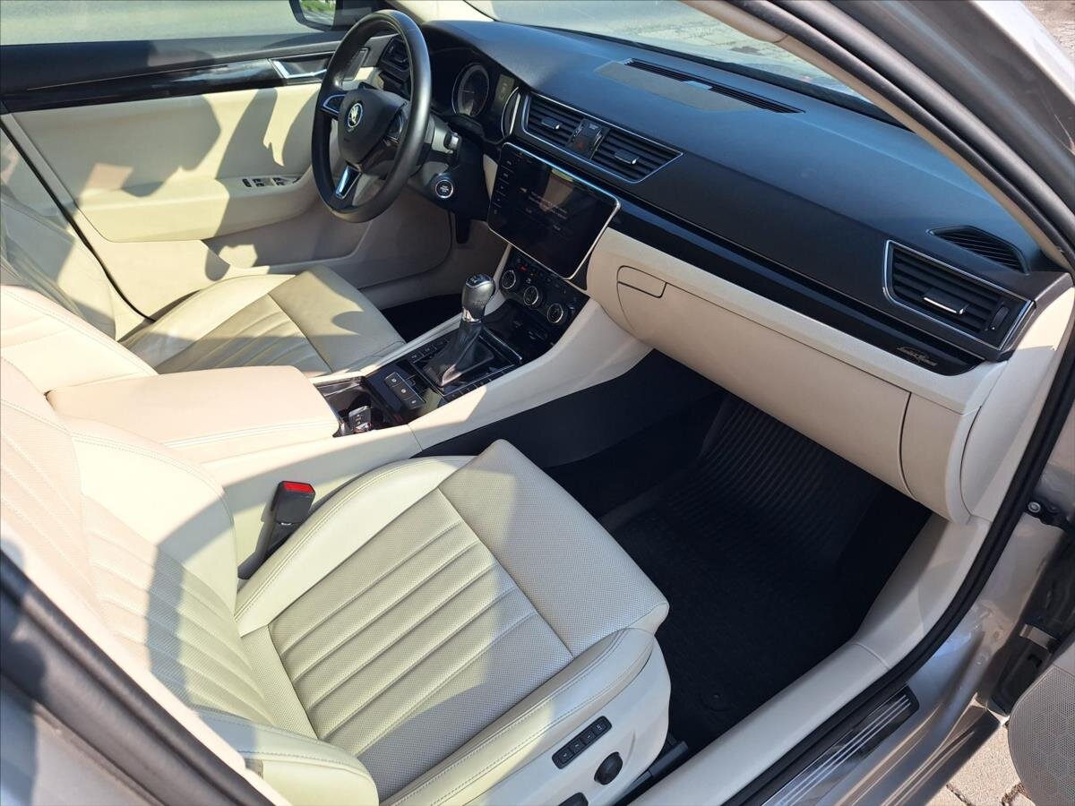 Škoda Superb Sedan / Limuzína 2,0 l 140 kw