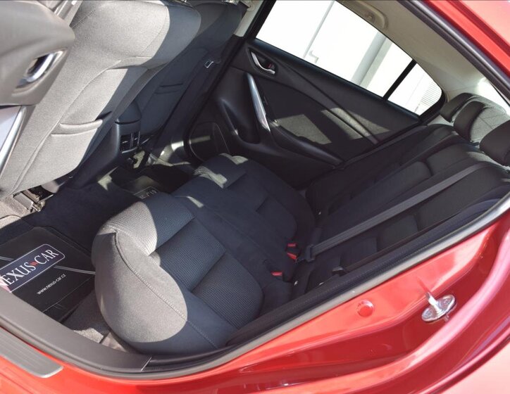 Mazda 6 Sedan / Limuzína 2,5 l 141 kw