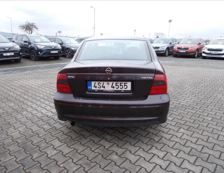 Opel Vectra Sedan 1,6 l 74 kw