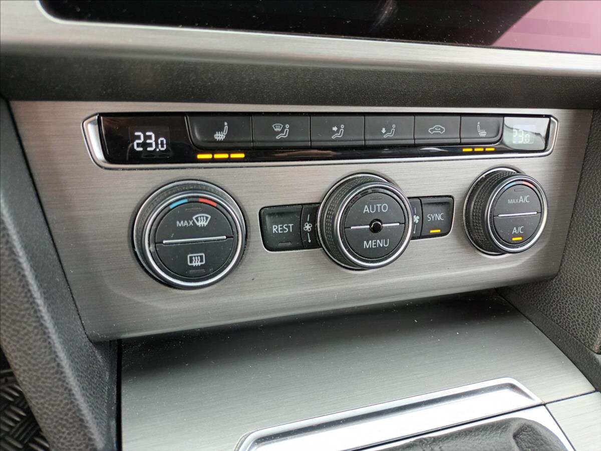 Volkswagen Passat Kombi 2,0 l 110 kw