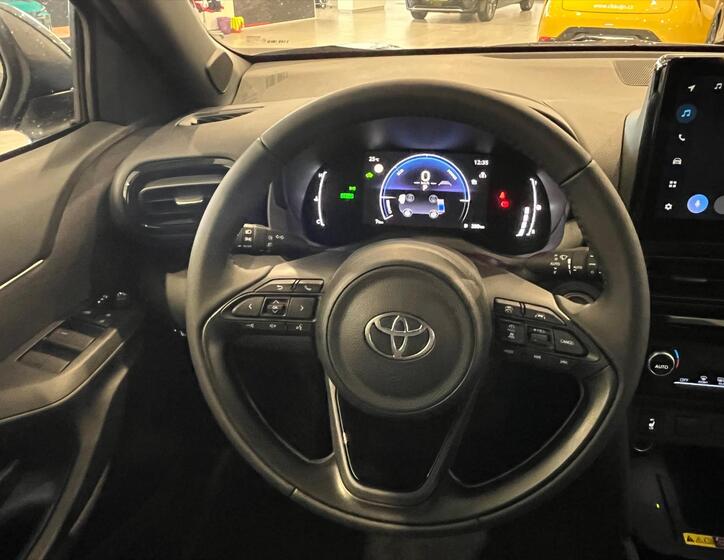 Toyota Yaris Cross 11