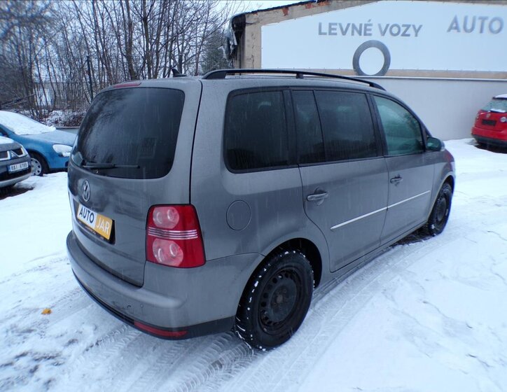 Volkswagen Touran Kombi 1,4 l 103 kw
