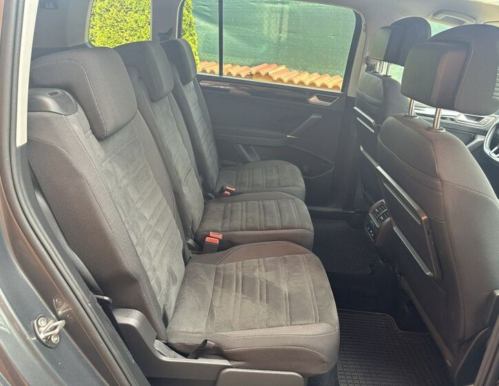 Volkswagen Touran 22