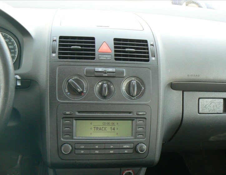 Volkswagen Touran 13