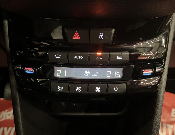 Peugeot 2008 MPV 1,2 l 60 kw