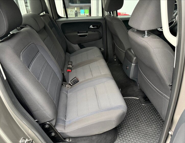 Volkswagen Amarok 23