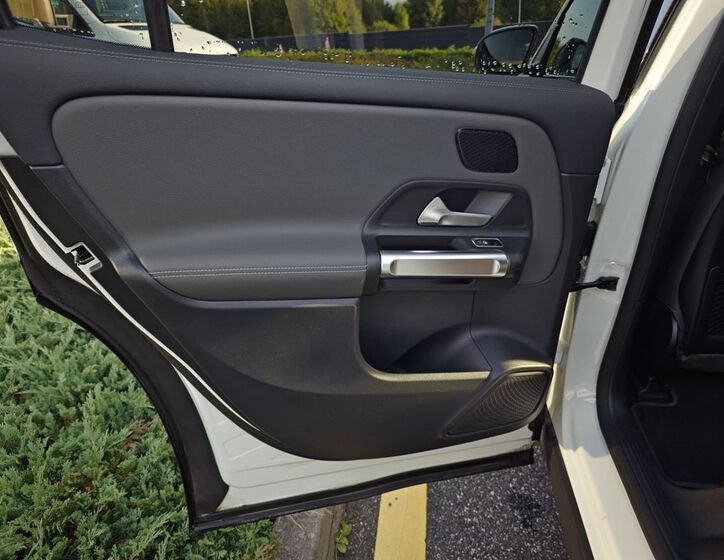 Mercedes-Benz EQB 20