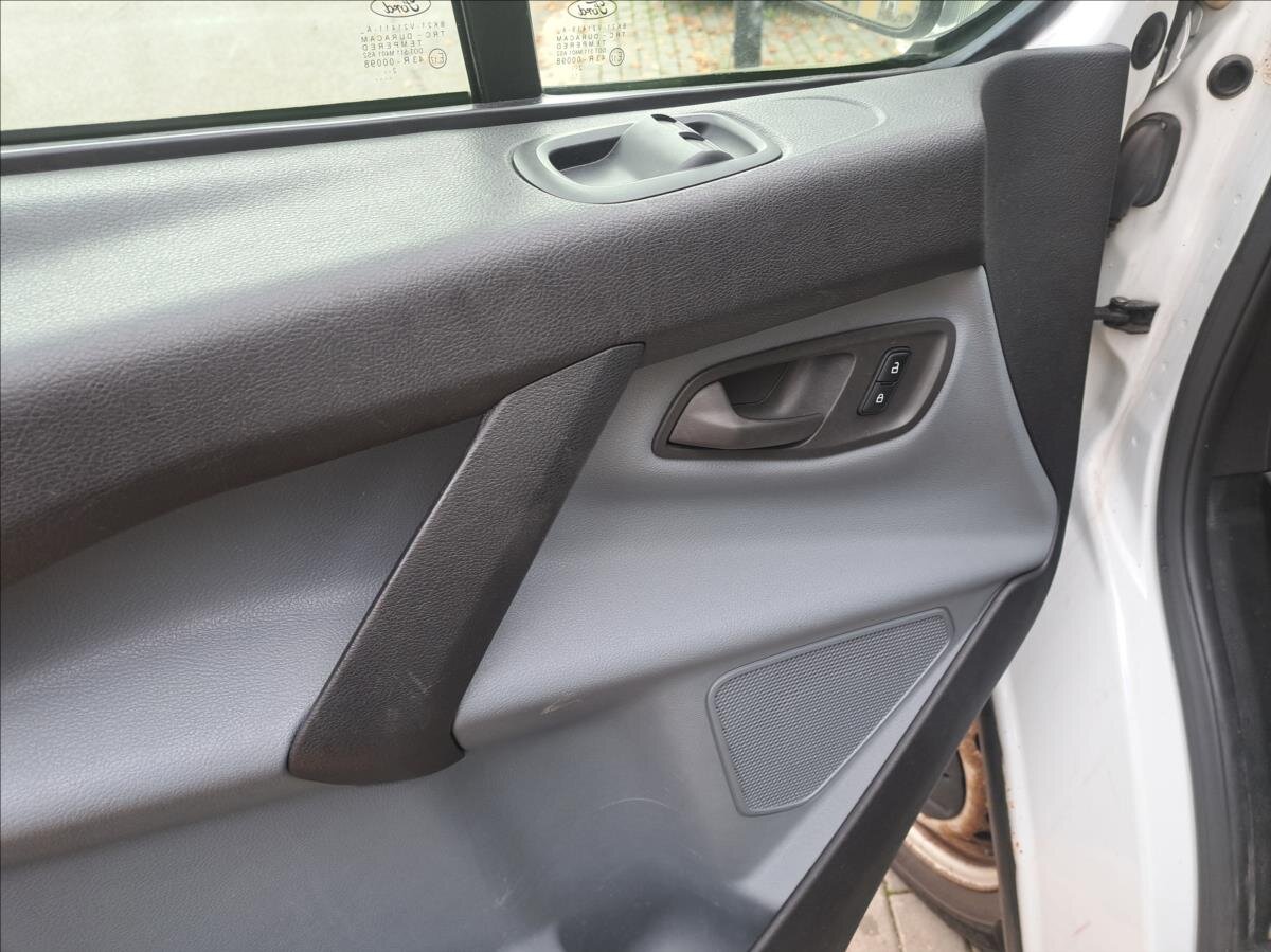 Ford Transit Custom Skříň 2,2 l 74 kw