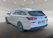 Hyundai i30 4