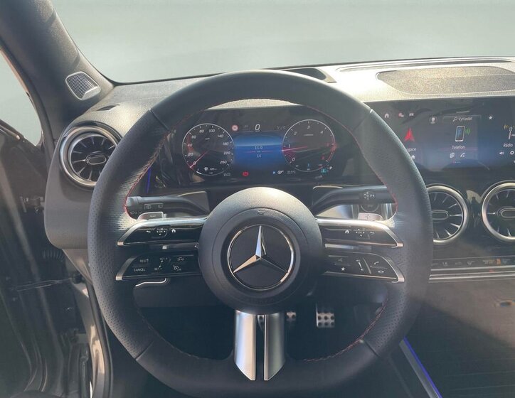Mercedes-Benz GLB SUV / Terénní 2,0 l 110 kw