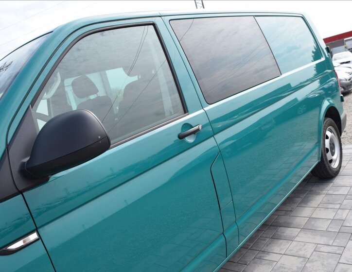 Volkswagen Transporter Kombi 2,0 l 110 kw