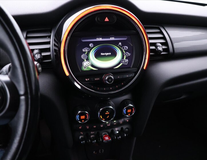 Mini Cooper Hatchback 1,5 l 100 kw