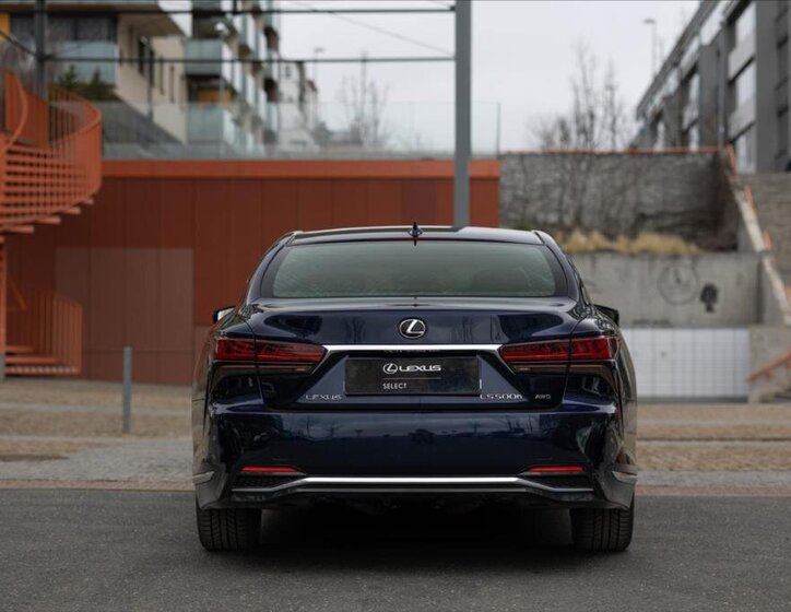 Lexus LS 500h Sedan / Limuzína 3,5 l 264 kw