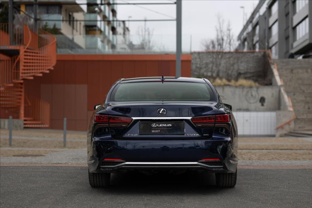 Lexus LS 500h Sedan / Limuzína 3,5 l 264 kw