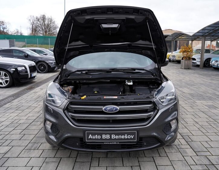 Ford Kuga SUV / Terénní 2,0 l 132 kw