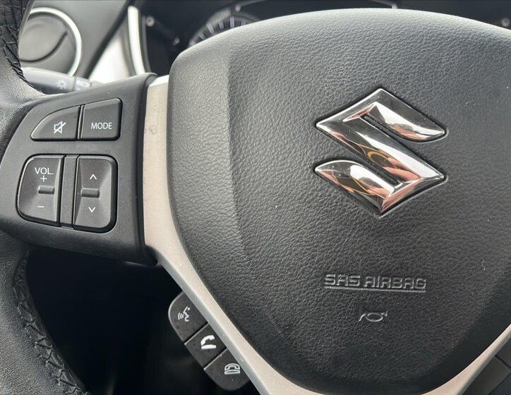 Suzuki Vitara 17