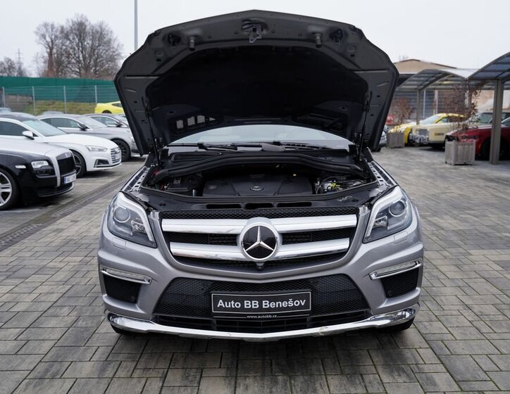 Mercedes-Benz GL SUV 3,0 l 190 kw