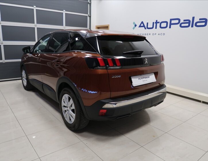 Peugeot 3008 MPV 1,2 l 96 kw