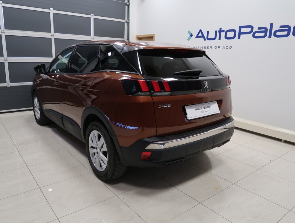 Peugeot 3008 MPV 1,2 l 96 kw