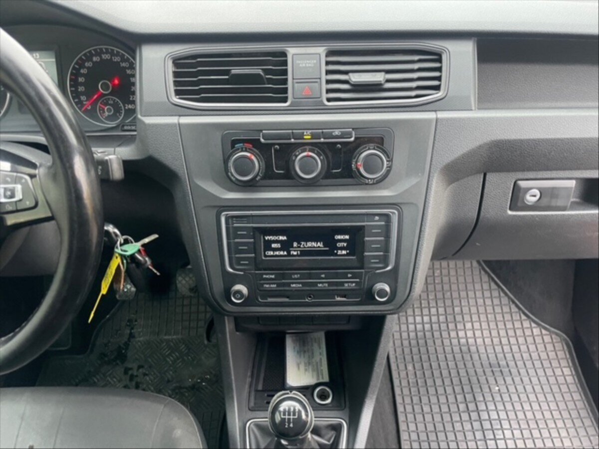 Volkswagen Caddy Skříň 1,6 l 75 kw