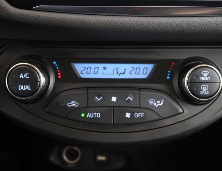 Toyota Yaris Hatchback 1,5 l 54 kw