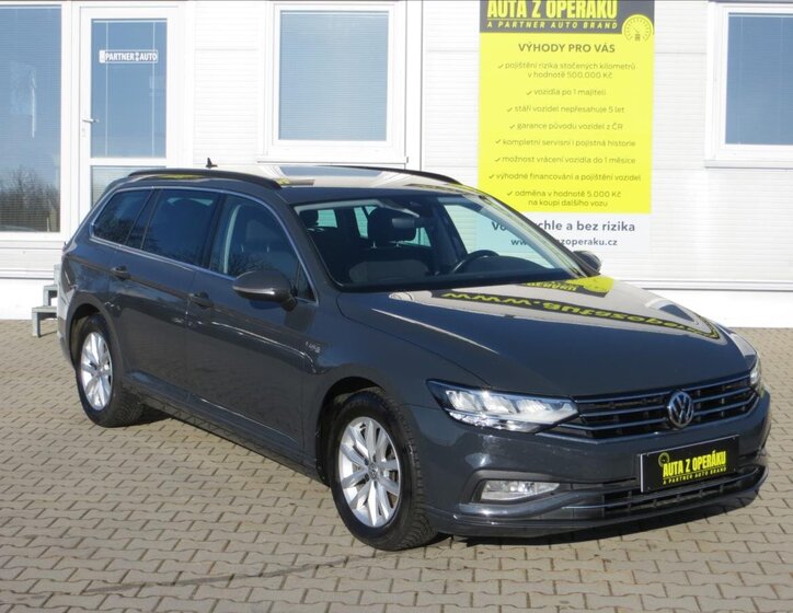 Volkswagen Passat Kombi 1,5 l 110 kw