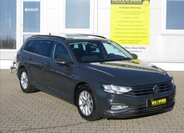 Volkswagen Passat Kombi 1,5 l 110 kw