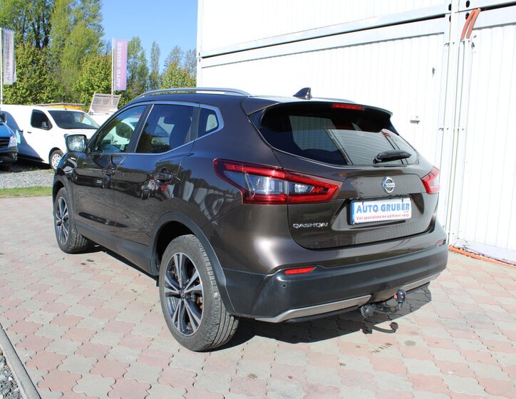 Nissan Qashqai SUV / Terénní 1,3 l 117 kw