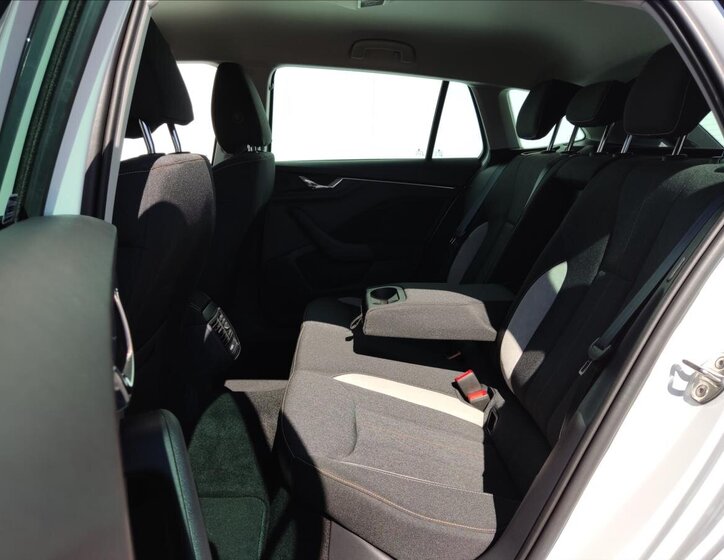 Škoda Scala Hatchback 999,0 85 kw