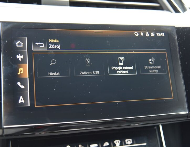 Audi e-tron SUV 0,0 300 kw