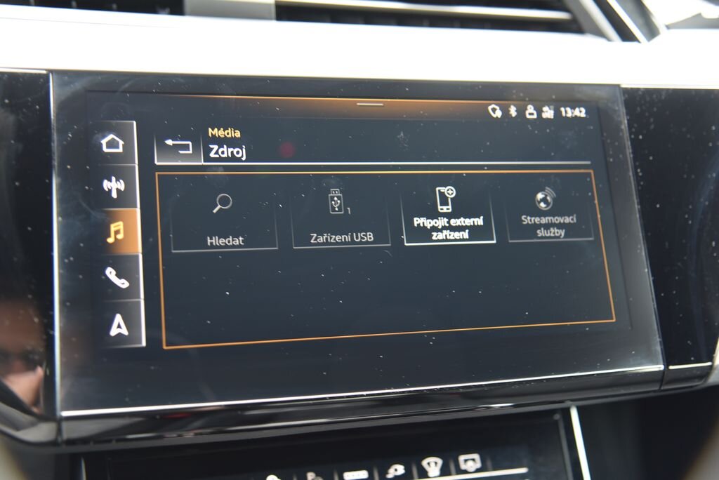 Audi e-tron SUV 0,0 300 kw