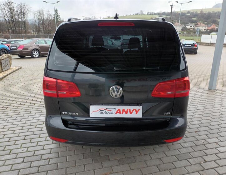 Volkswagen Touran MPV 1,4 l 103 kw